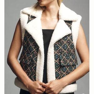 Avec Les Filles- Anthropologie- Sherpa vest with floral pattern. Size M. NWT